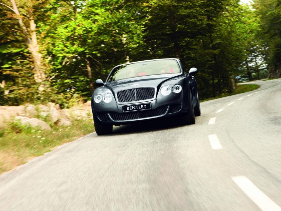  Bentley Continental GTC Speed 2009 года  (фото 26 из 44)